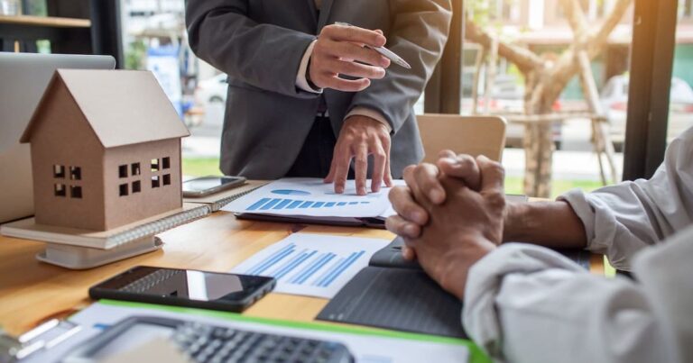 Commercial Buyers Agent: Complete Guide to Role, Benefits, and Real-World Use Cases